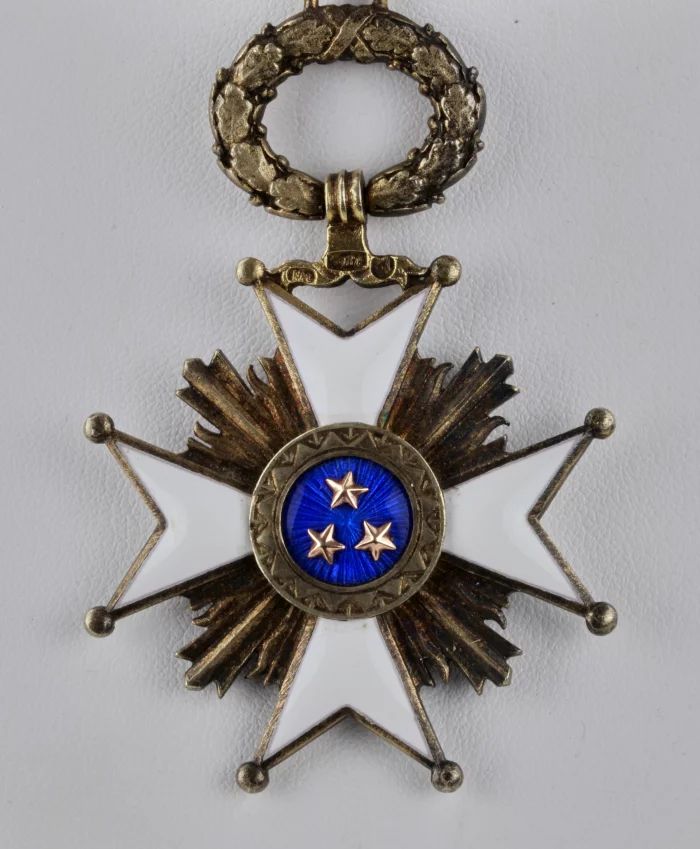 Орден трёх звезд. Латвия 