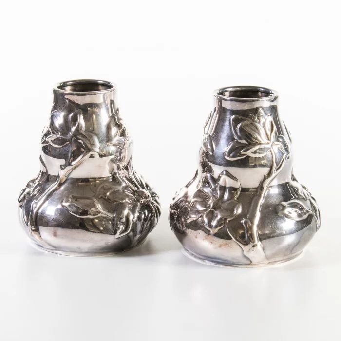 Paire de vases en argent TIFFANY.