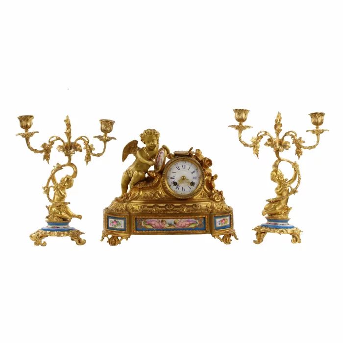 Mantel clock "Allegories of Painting" of gilded bronze 19/20
