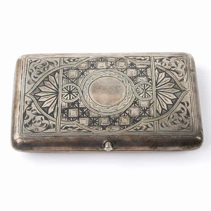 Russian silver cigarette case with niello. 