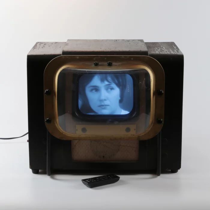 Un objet. «TV KVN 49». 1955.