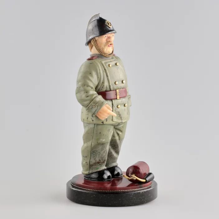 Stone-cut figure Fireman. 