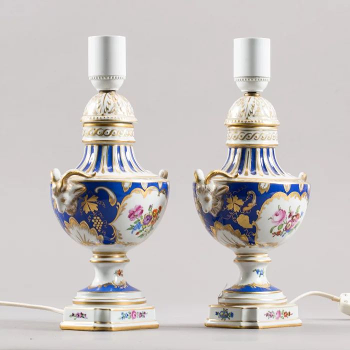 Pair of porcelain lamps 
