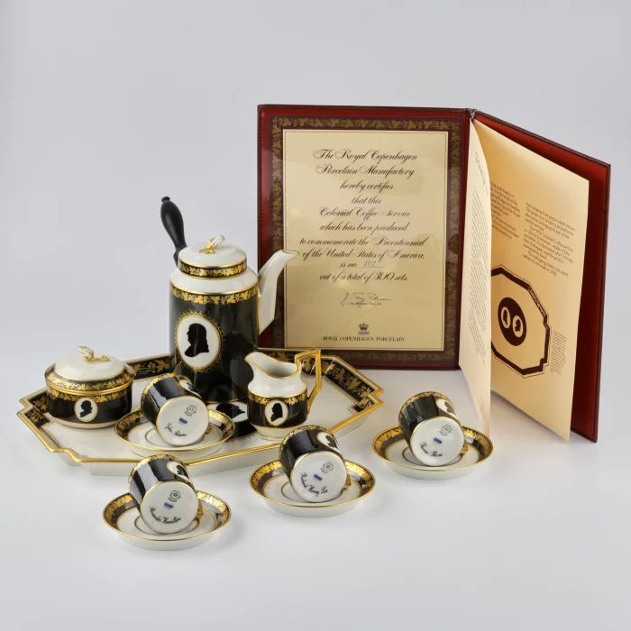 Кофейный сервиз "The Colonial Coffee Service".Royal Copenhagen