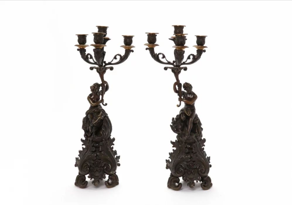 Une paire de candelabres. Belle Epoque 