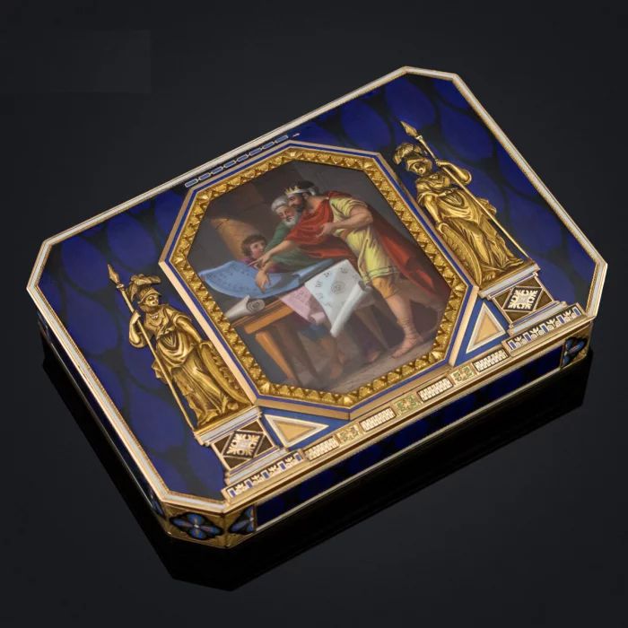 Remond, Lamy & Cie. Gold snuffbox with enamel of the early 19th century. 