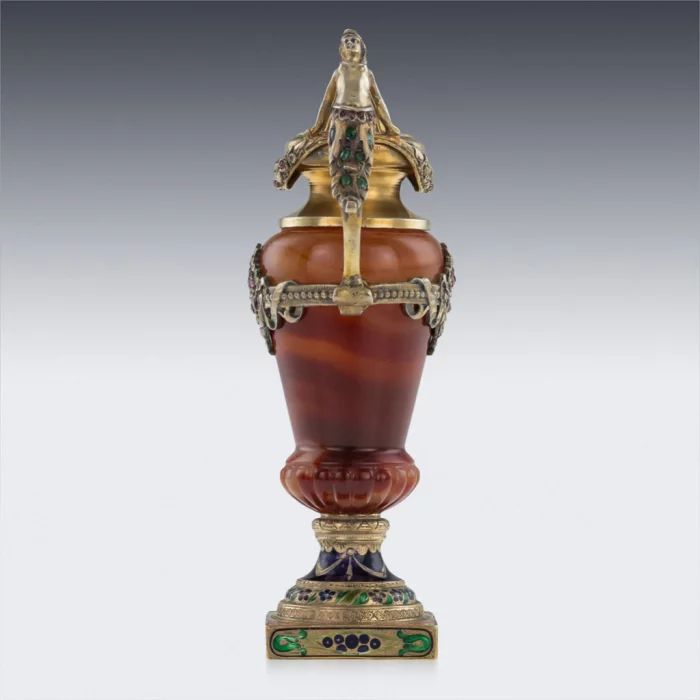 Agate vase. 1880.