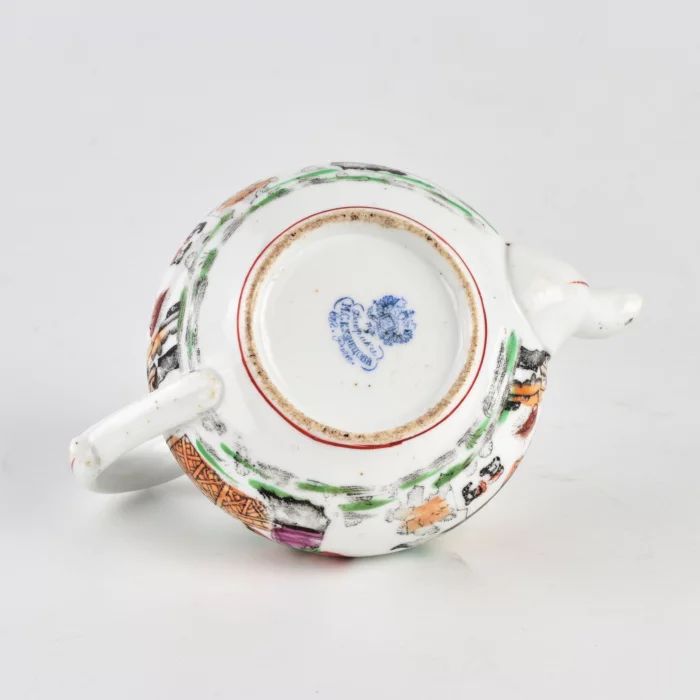 Kuznetsovs porcelain teapot. 
