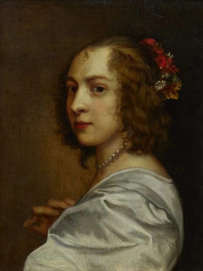 Girl with a pearl necklace