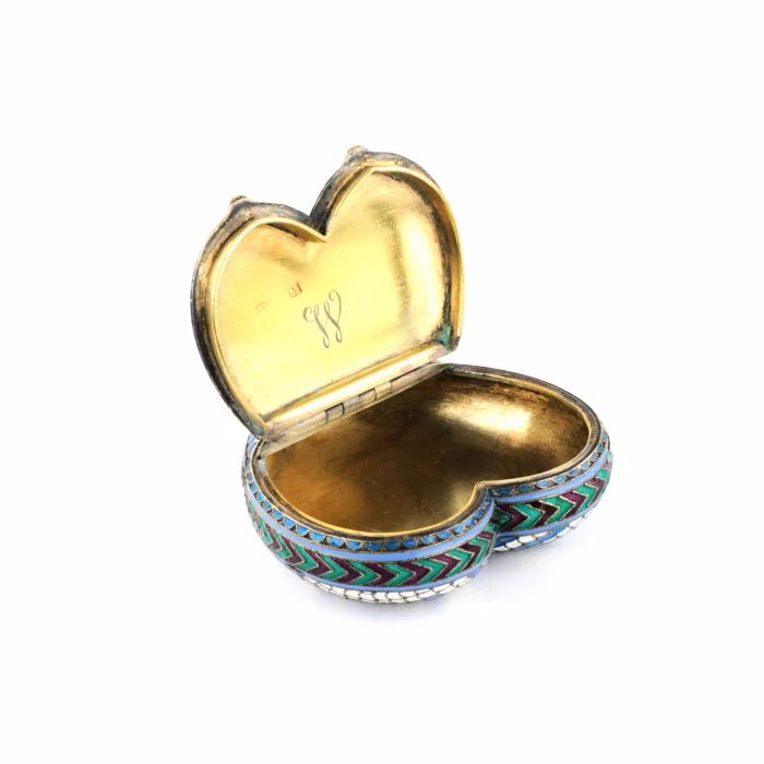 Silver snuffbox - heart. Antip Ivanovich Kuzmichev. End of the 19th century. 