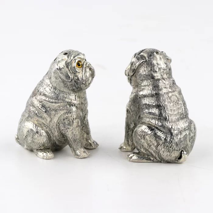 Paire de salières en argent "Carlins". 