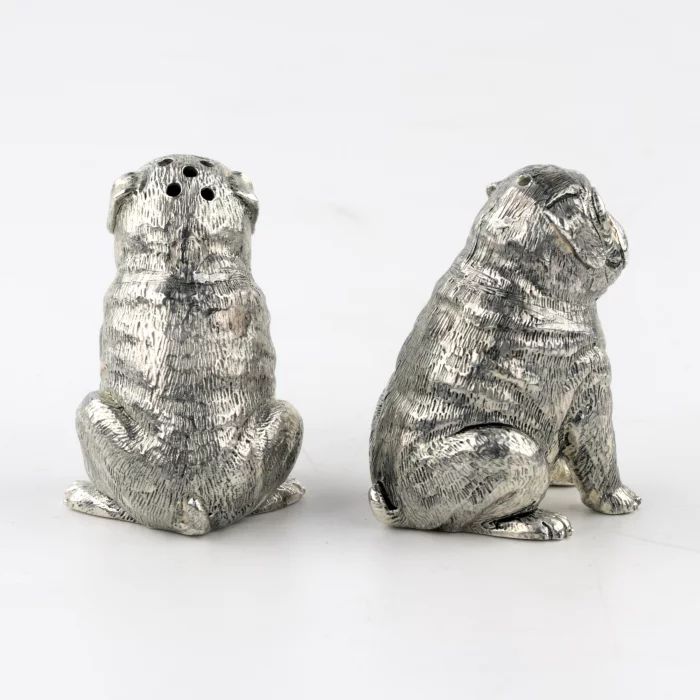Paire de salières en argent "Carlins". 