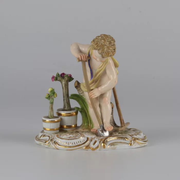 Figurine de jardinier. Allegorie de lete. Meissen. Le tournant du 19-20 siècle. 