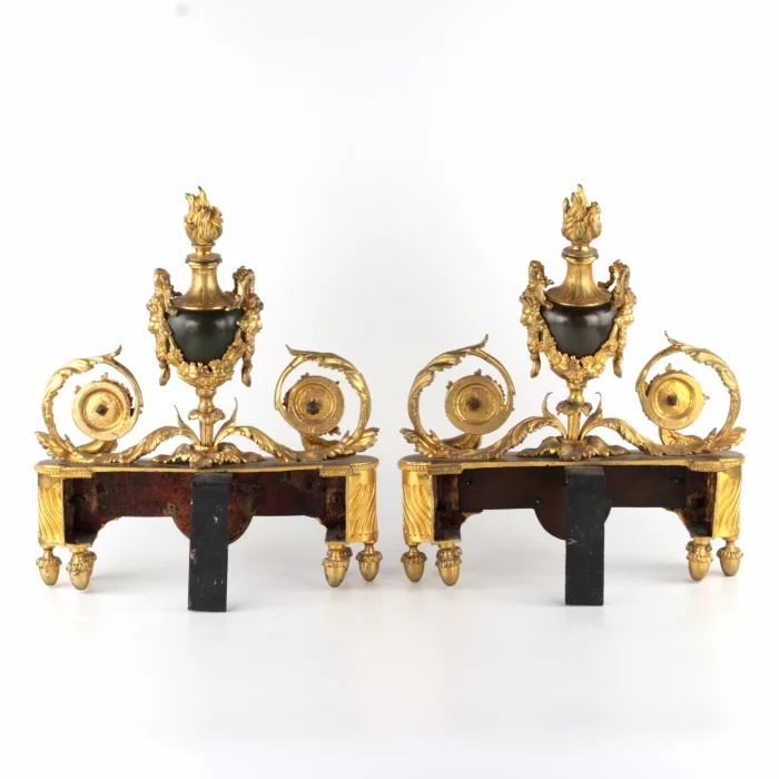 Paire de poêles de cheminee de style Louis XIV. 1819 siècle. 