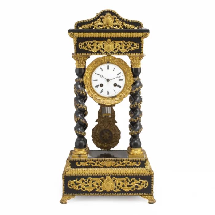 Empire style clock 719 century. 