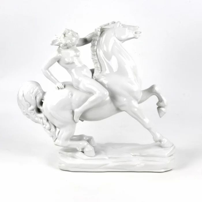 Figurine Cavalière. Eva Lote. Herend. 1937 g.