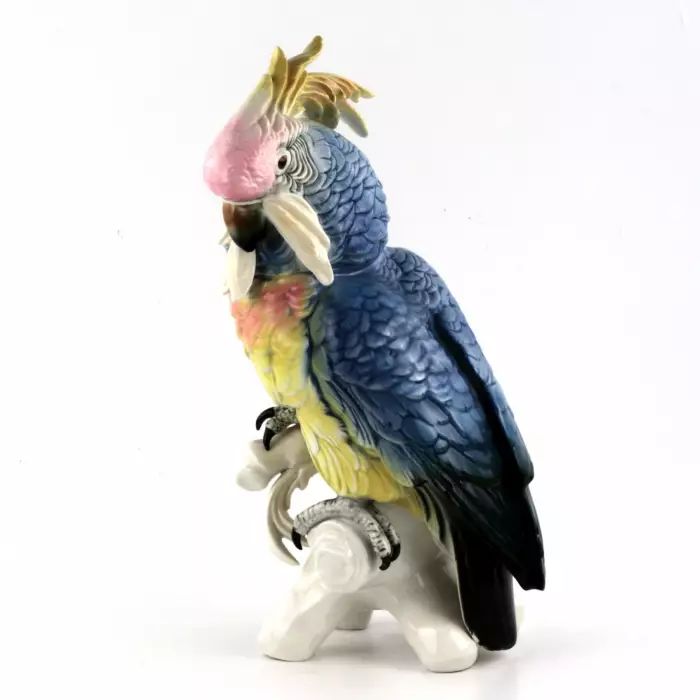 Figurine en porcelaine Perroquet Bleu. Karl Ens.