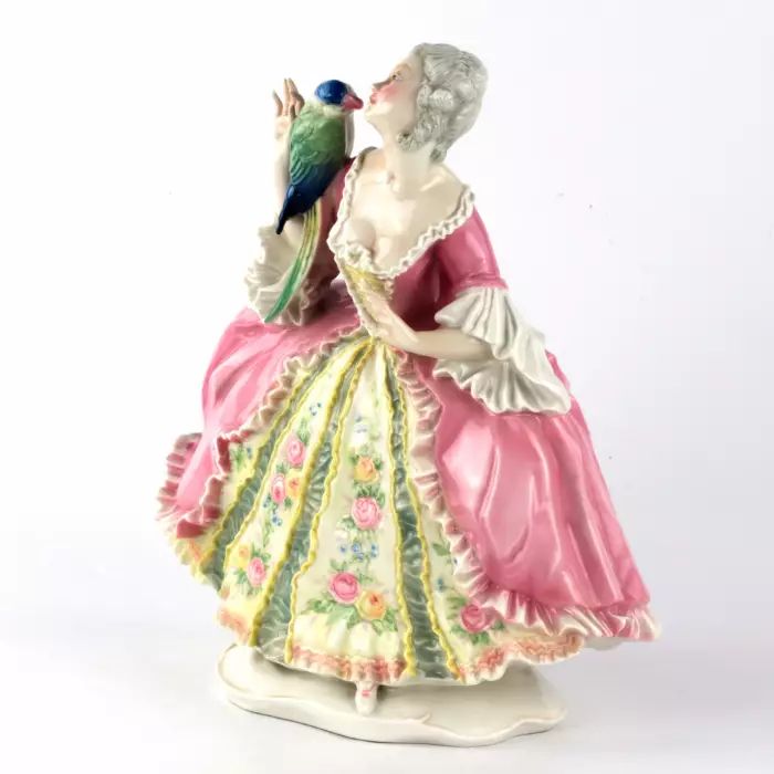 Figurine en porcelaine Dame au perroquet Karl Ens