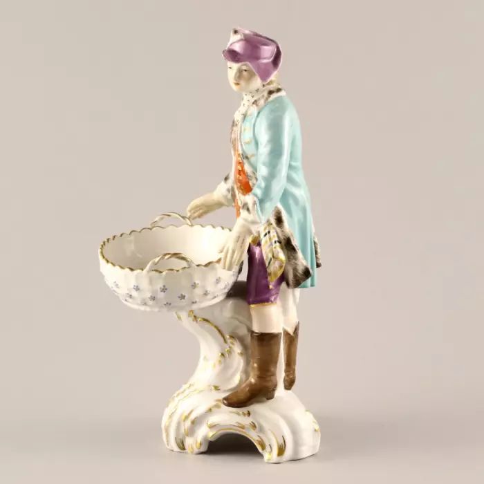 Bol figurine-bonbon en porcelaine. KPM. 