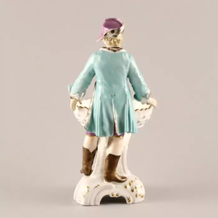 Bol figurine-bonbon en porcelaine. KPM. 