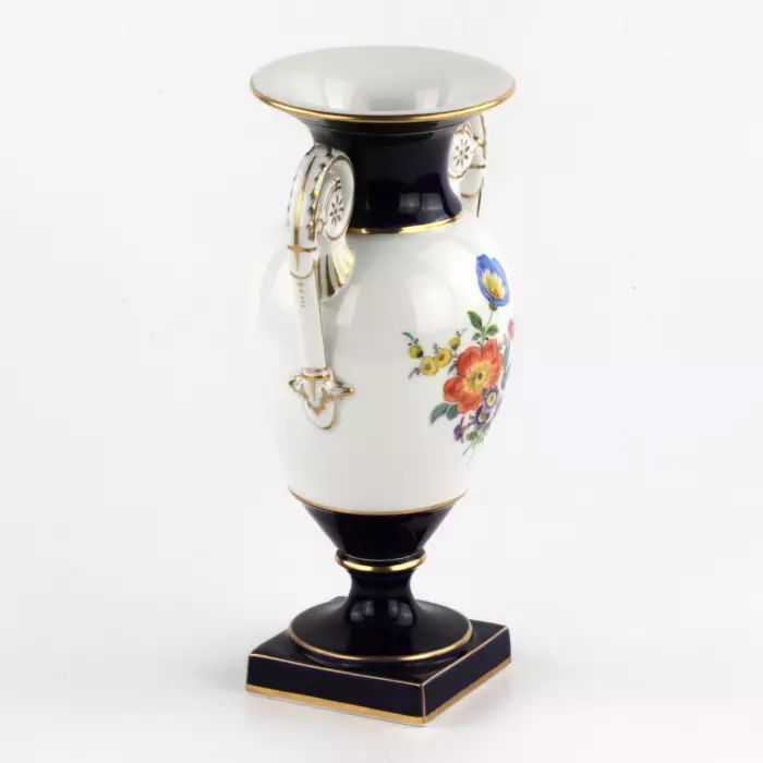 Meissen vase. 19-20 centuries 