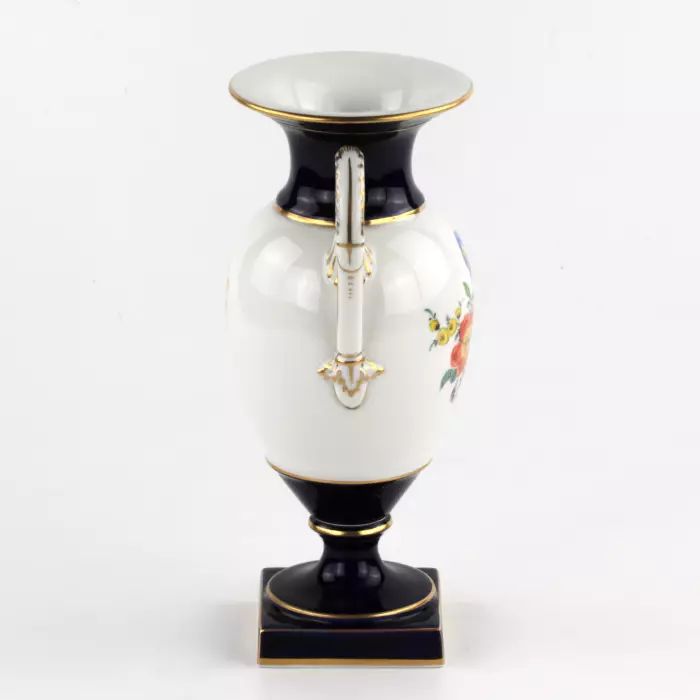 Meissen vase. 19-20 centuries 