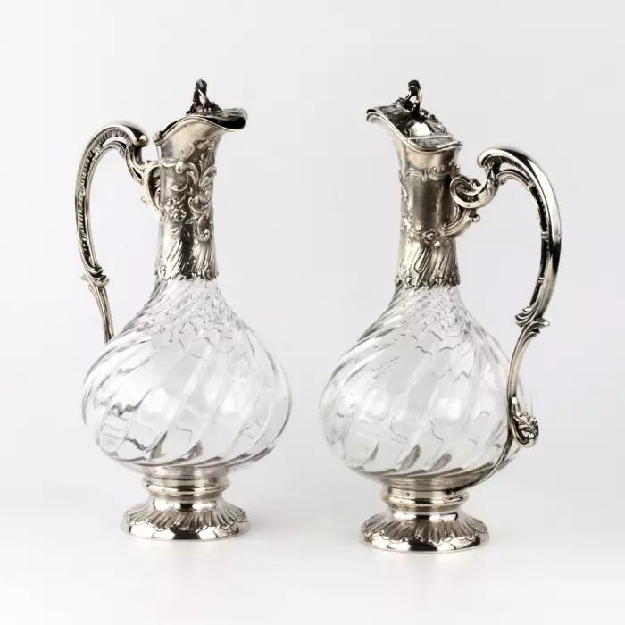 A pair of silver wine jugs from the late 19th century. 