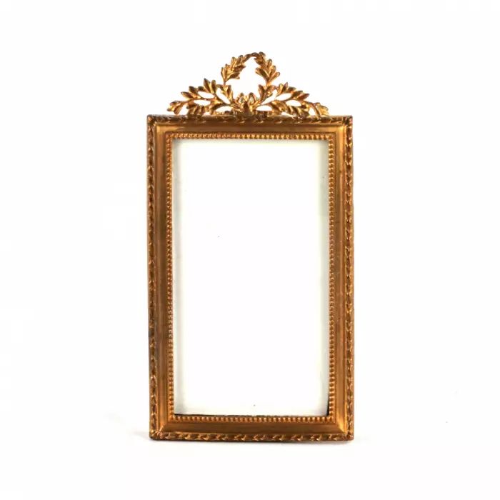 Miniature photo frame, gilded brass. 