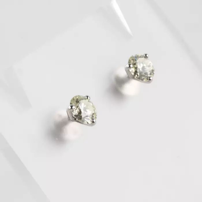 Boucles doreilles en or avec diamants. 1,26 ct. 