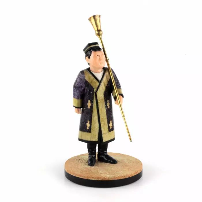 Figurine of an Uzbek in national costume with Kornai. 