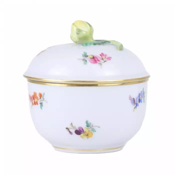 Sugar bowl with lid. Meissen