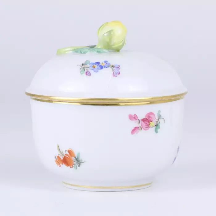Sugar bowl with lid. Meissen