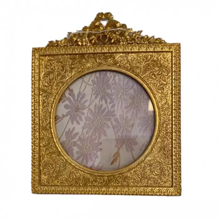 Photo frame of gilded brass and bronze in neoampire style. 