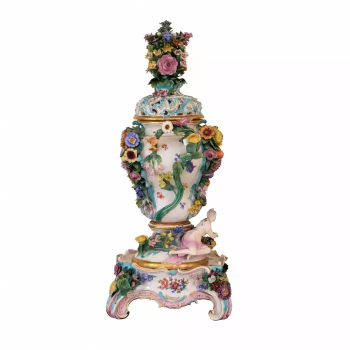 Un vase grandiose en porcelaine "Meissen", 19ème siècle. 