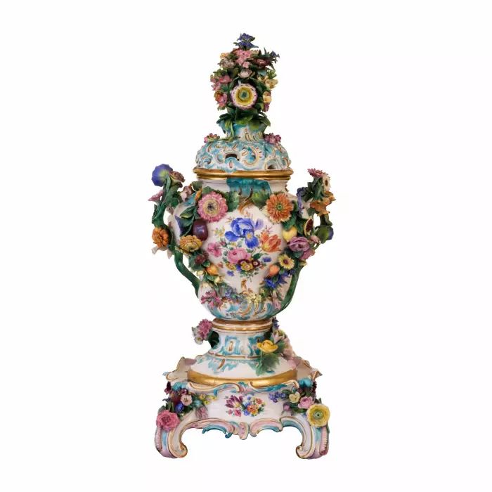 A grandiose porcelain vase "Meissen", 19th century. 