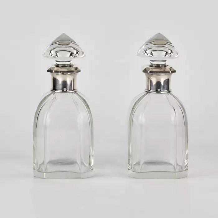 A pair of Art Deco decanters. 