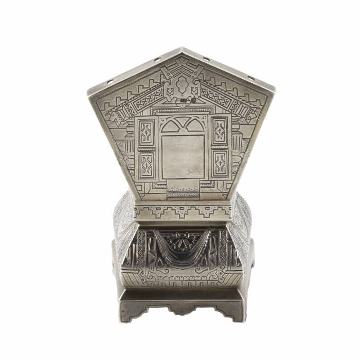 Большая русская солонка-трон из серебра, в неорусском стиле.