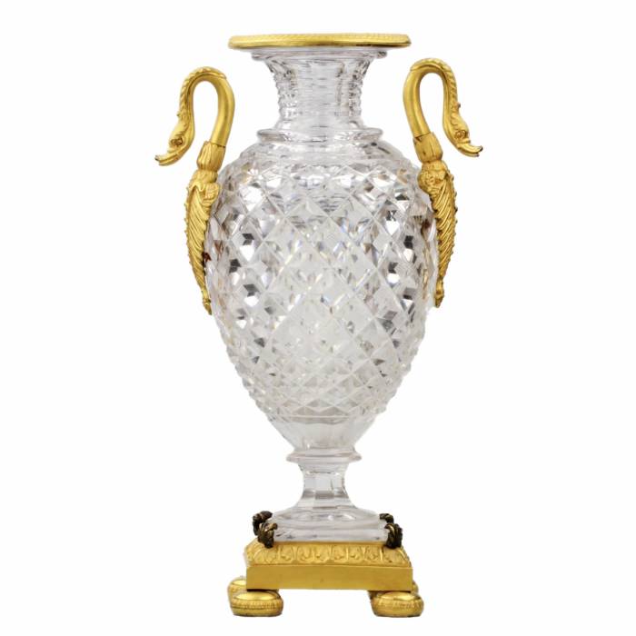 Crystal vase in gilded bronze