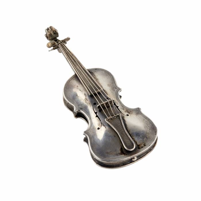 Pocket watch in a silver case, in the shape of a violin. St. Petersburg. 1870-80s 