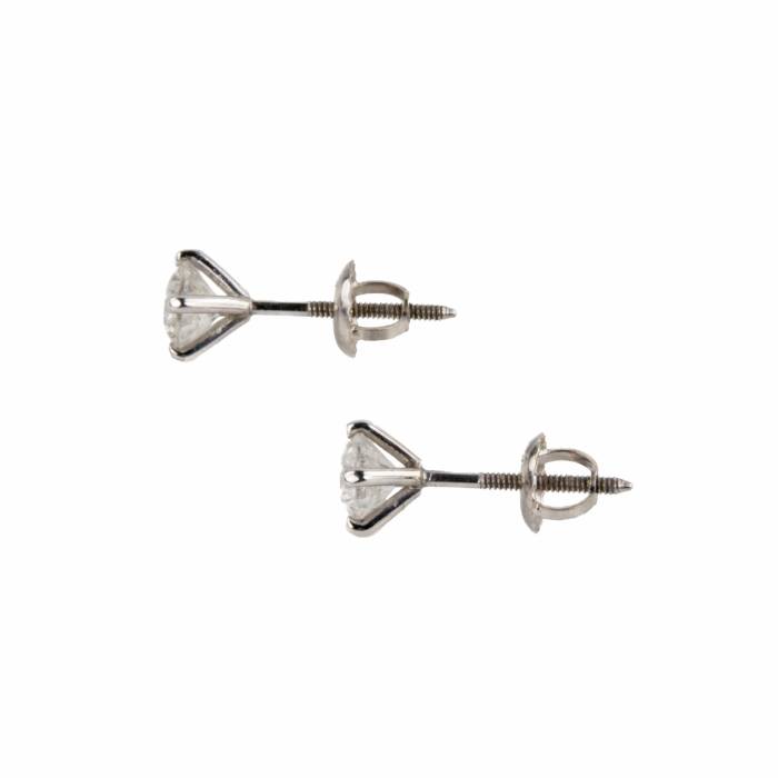 Boucles d`oreilles en or 14 carats avec diamants. 