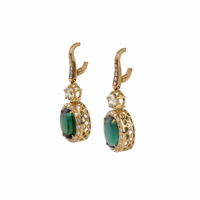 Gold earrings with tourmaline and diamonds. 