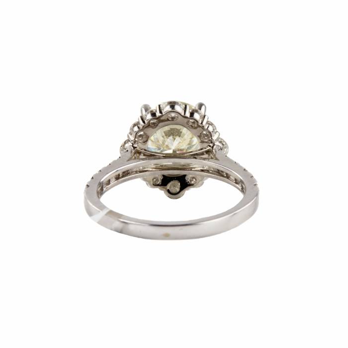 Engagement gold ring with diamonds 2.7 ct 