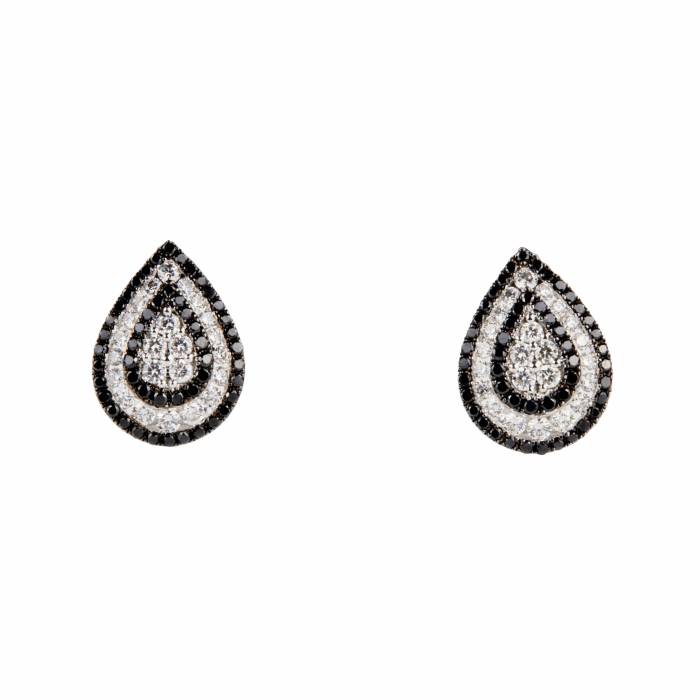 Boucles d`oreilles Giorgio Visconti en or avec diamants. 