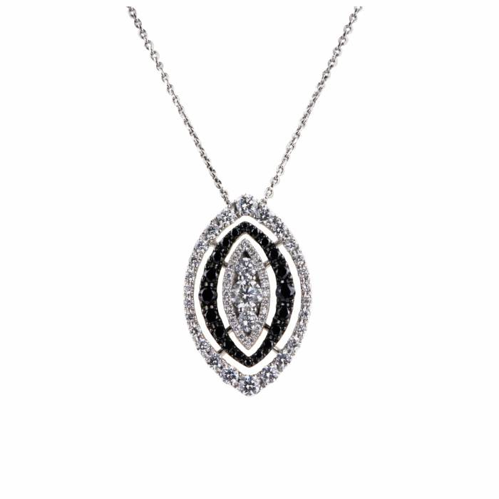 Pendant with a chain of white and black diamonds. Giorgio Visconti. 