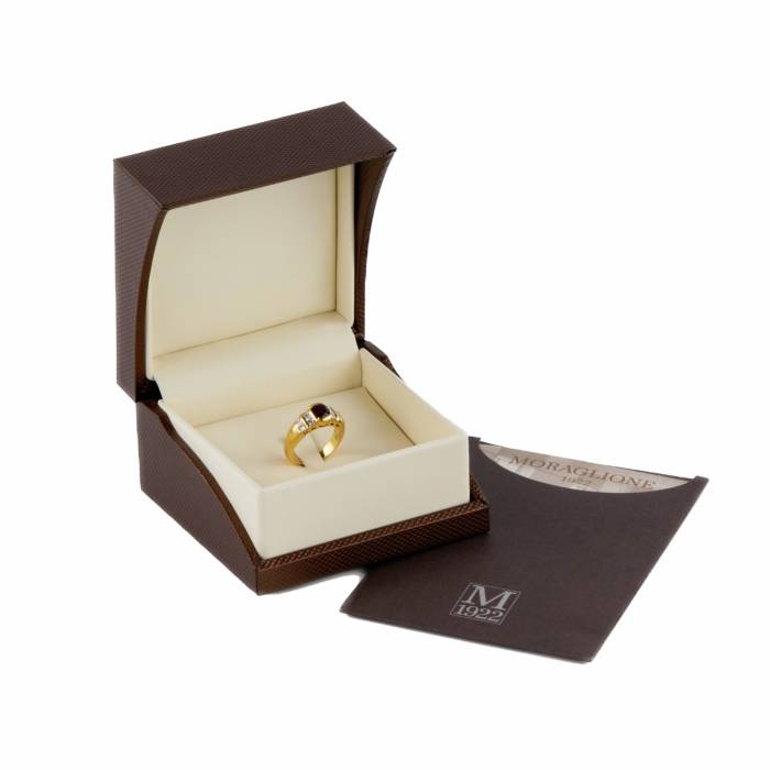 Золотое кольцо  Moraglione с рубином и бриллиантами.