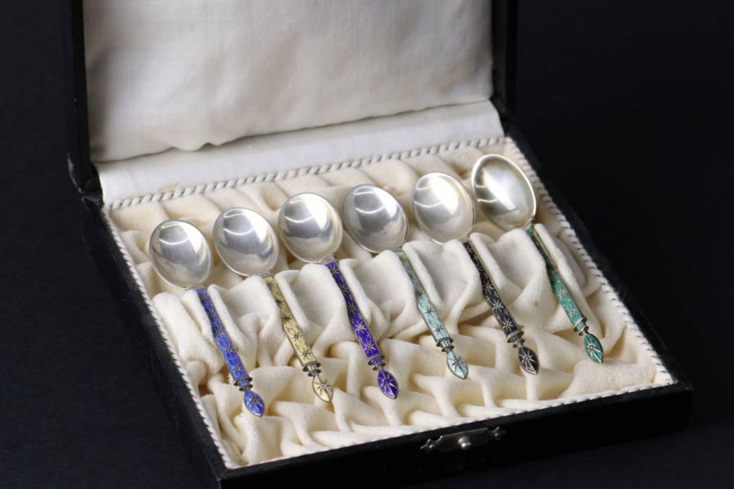 Set of 6 silver spoons with enamel in a gift case