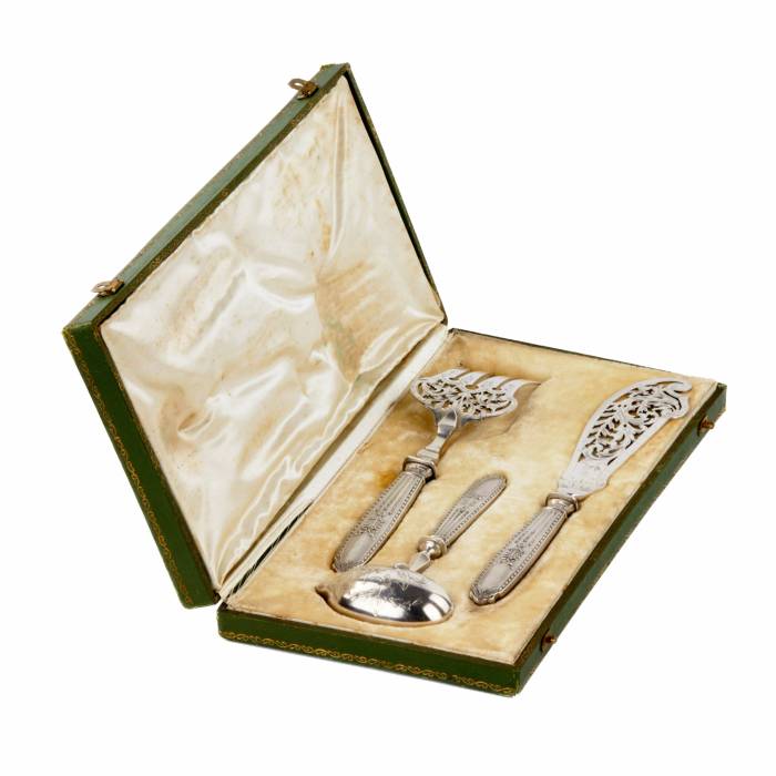 French silver tableware set in original case. 