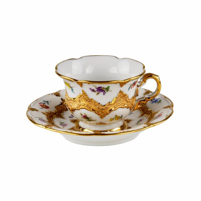 Tasse avec soucoupe Meissen. 