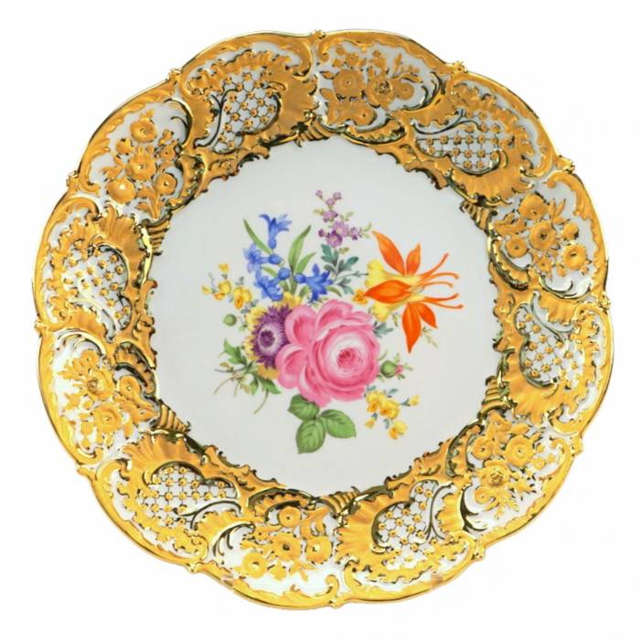 Magnifique plat en porcelaine de Meissen. 