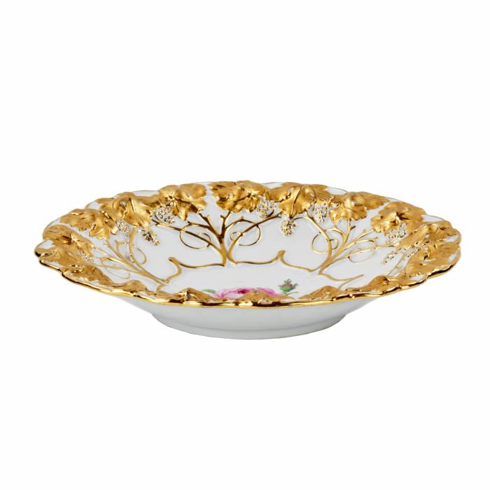 Meissen decorative dish. 